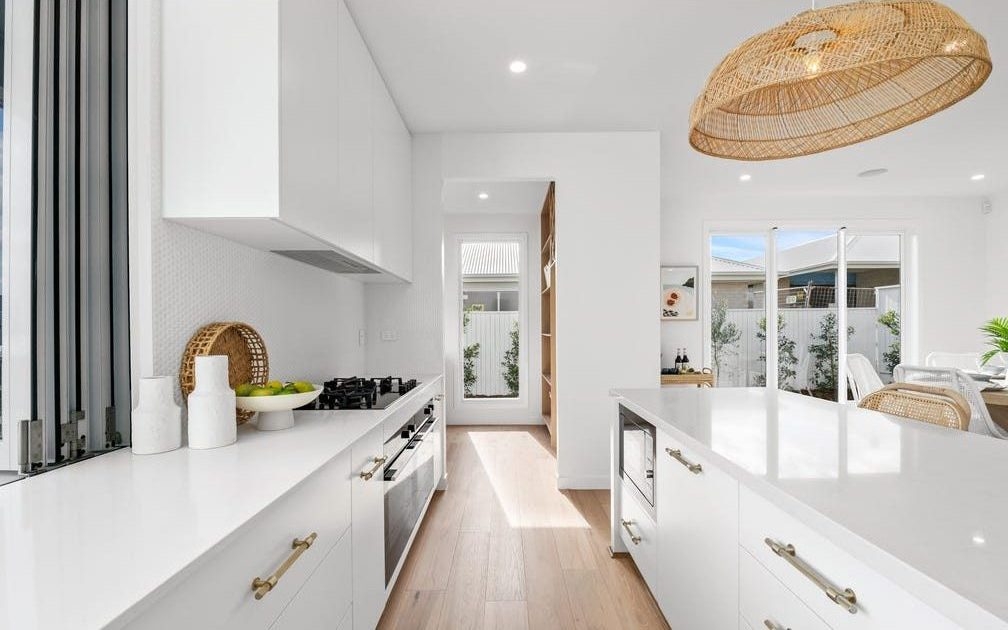 25 Whenuateitei Crescent  , Stanmore Bay,
