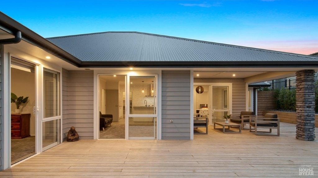 25 Mission Hills Drive  Poraiti, Napier,