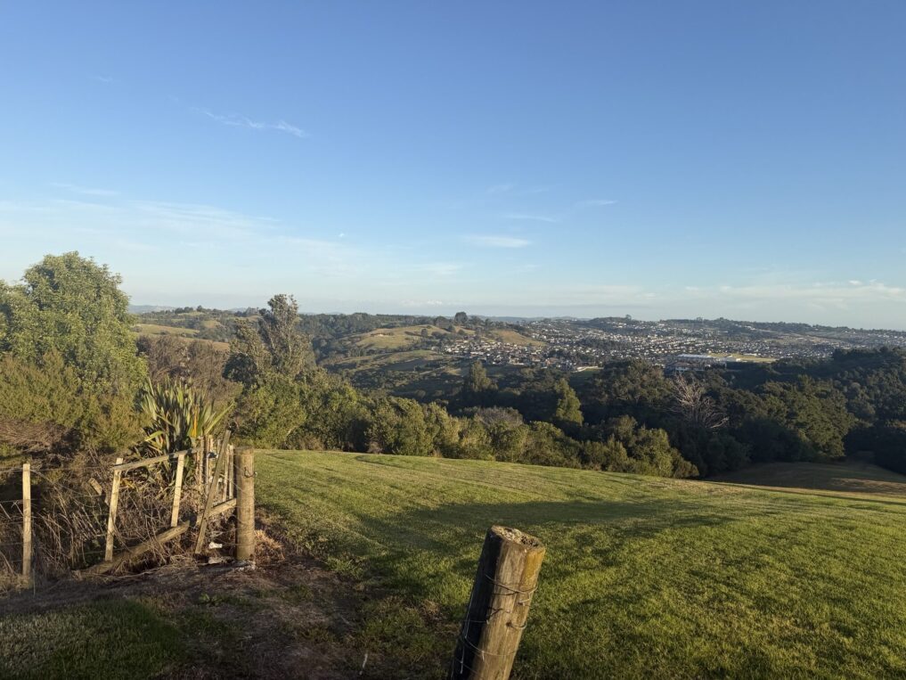 102 Griggs Road  East Tamaki Heights, Manukau City,