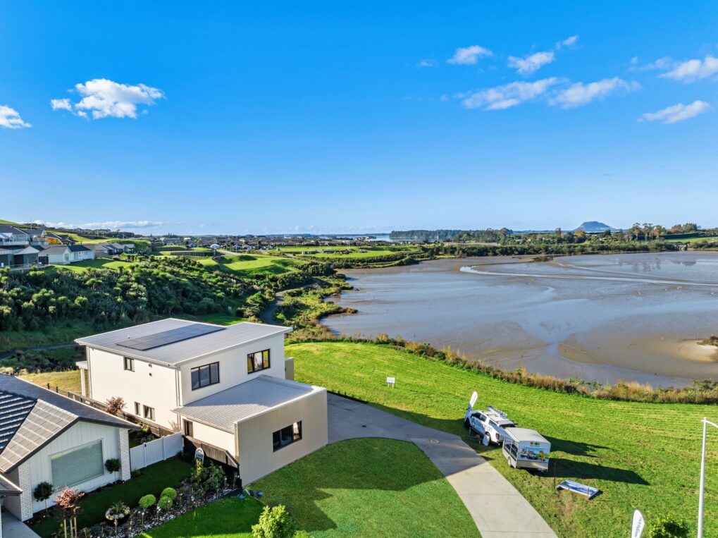 27 Snapper Crescent, , Omokoroa,