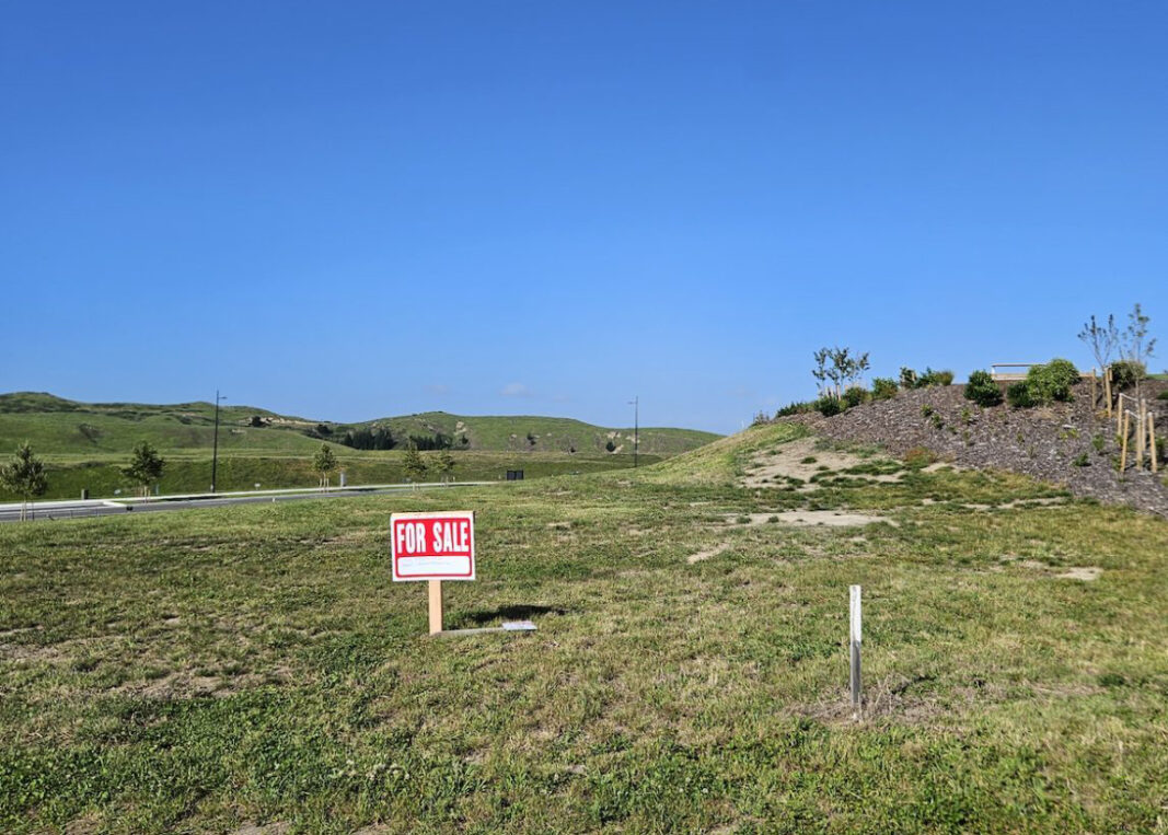 5 Tupai Place, Poraiti  , Napier,