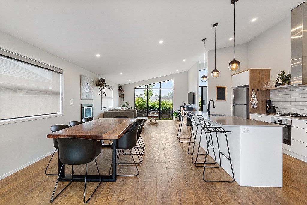 40 Metoriti Crescent, , Karaka,